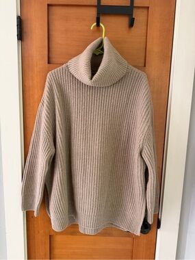 Anine Bing Olivia Oversize Cashmere Blend Turtleneck Sweater - Small - Sand